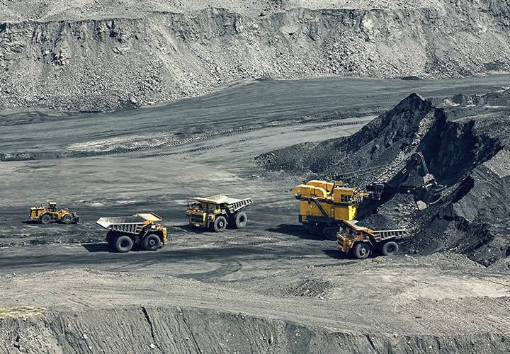 Applications-CON-Mining-Tires-Surface-Mining-1600x445-1