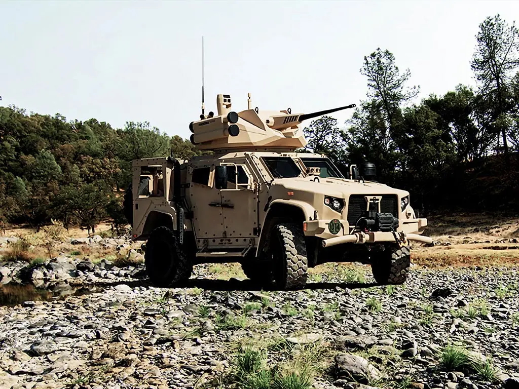 Military tactical vehicle